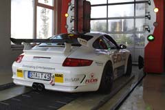 Porsche Carrera RS3 in der Autowaschanlage